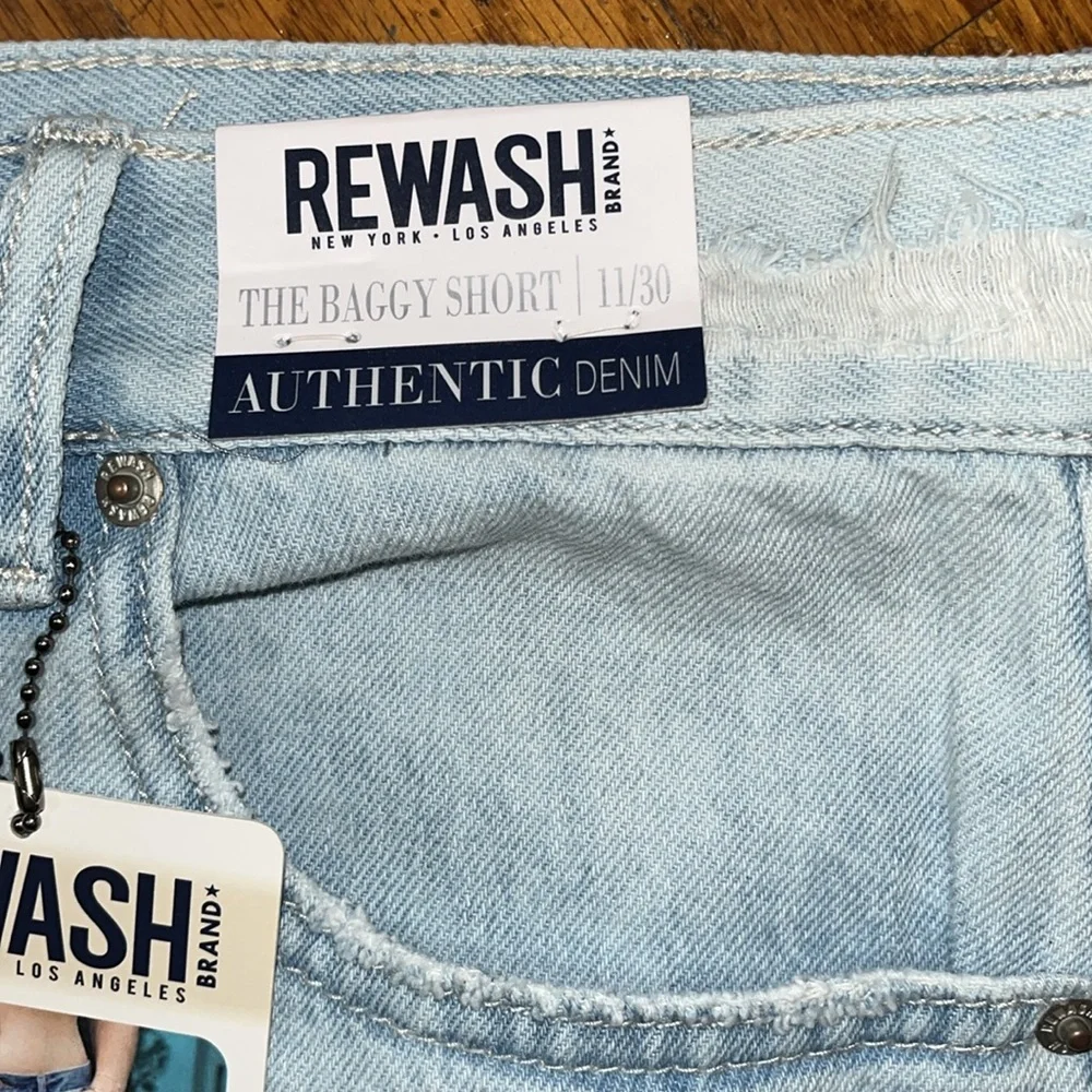 NWT Rewash Authentic Denim The Baggy Short Distressed Shorts Size 30